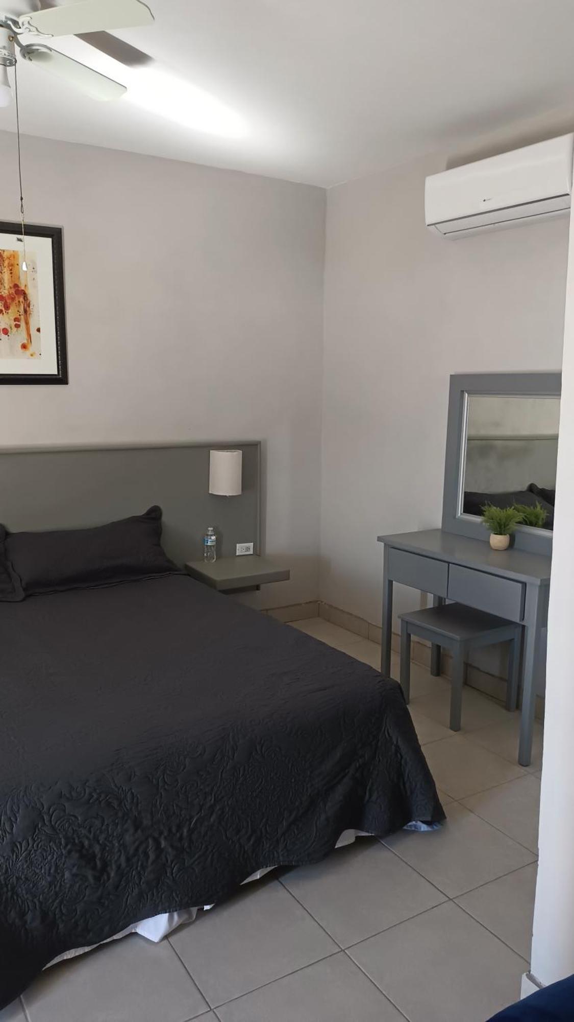 Hotel- Whale Tours And Sport Fishing Vista Mag-Bay Puerto San Carlos Номер фото